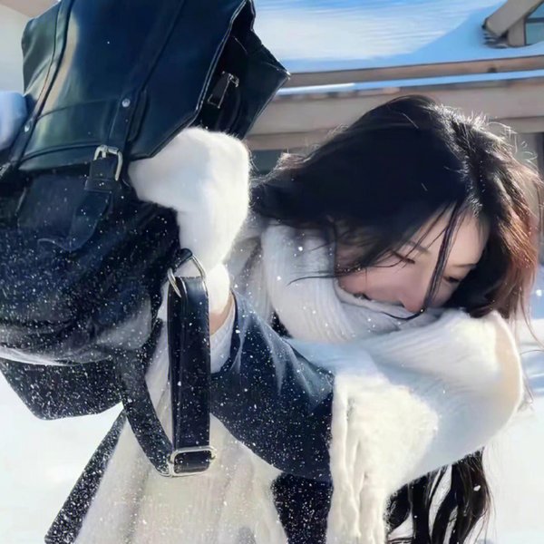 毛衣女郎